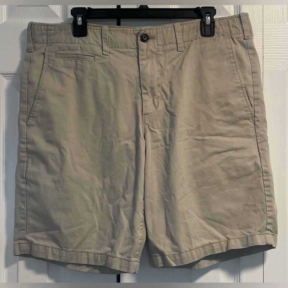 Men's Gap Lived-In Khaki Shorts